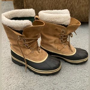 Women’s Sorel Caribou snow boots. Waterproof. Great condition!